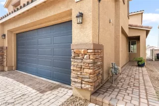 Photo #3: 2736564 Listing 