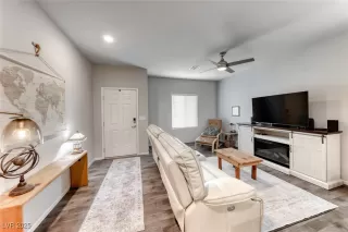 Photo #3: 2736583 Listing 