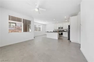 Photo #4: 2736586 Listing 