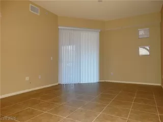 Photo #4: 2736665 Listing 