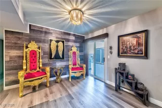 Photo #4: 2736673 Listing