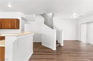 Photo #5: 2736694 Listing 