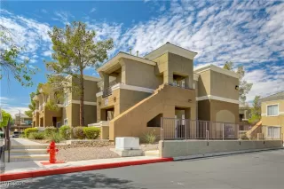 Photo #4: 2736725 Listing 