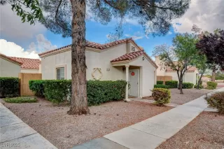 Photo #1: 2736732 Listing 