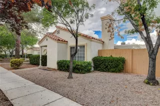 Photo #2: 2736732 Listing 