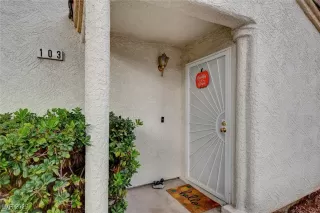 Photo #4: 2736732 Listing 