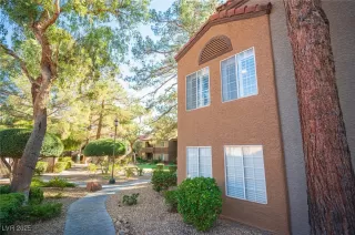 Photo #2: 2736746 Listing 