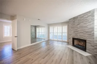 Photo #4: 2736746 Listing 