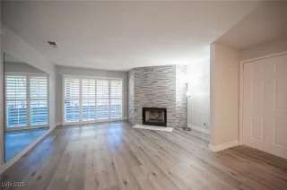 Photo #5: 2736746 Listing 