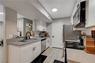 Photo #6: 2736755 Listing 