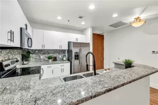 Photo #4: 2736772 Listing 