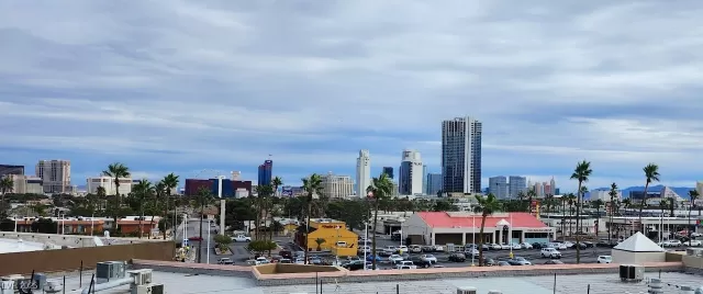 MLS: 2736790 Condo For Sale