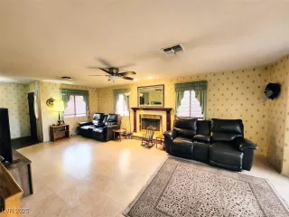 Photo #4: 2736790 Listing 