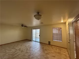 Photo #4: 2736811 Listing 