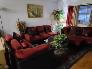 Photo #3: 2736820 Listing 