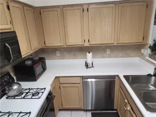 Photo #5: 2736820 Listing 