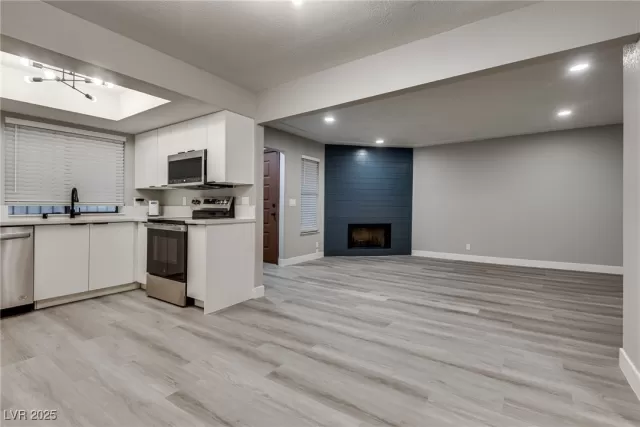 MLS: 2736829 Condo For Sale