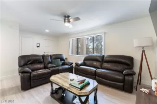 Photo #6: 2736851 Listing