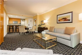 Photo #6: 2736868 Listing 