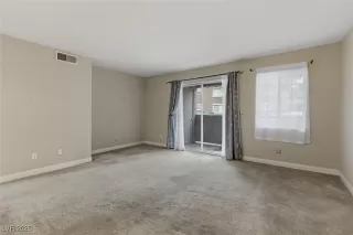 Photo #4: 2736892 Listing 