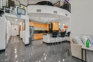 Photo #6: 2736895 Listing 