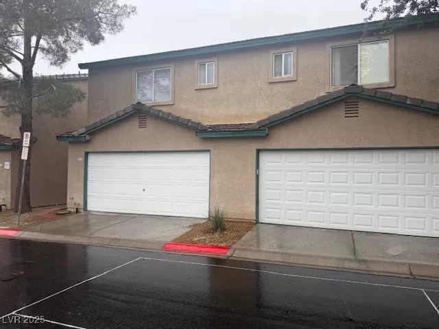 MLS: 2736903 Condo For Sale