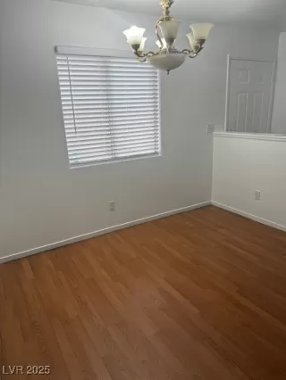 Photo #3: 2736903 Listing 