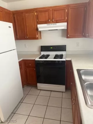 Photo #5: 2736903 Listing 