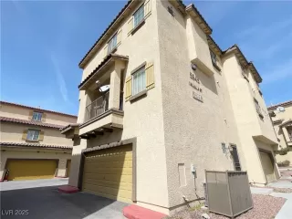 Photo #1: 2736921 Listing 