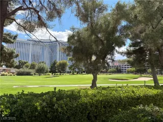 Photo #6: 2736931 Listing 