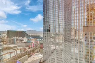 Photo #3: 2736943 Listing 