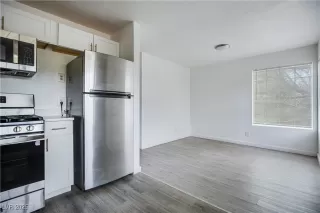 Photo #6: 2736945 Listing 