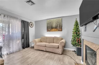 Photo #6: 2736953 Listing 