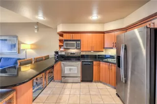 Photo #6: 2736955 Listing 