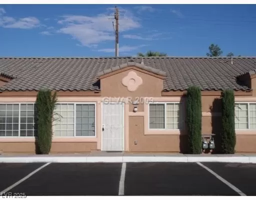 MLS: 2736969 Condo For Sale