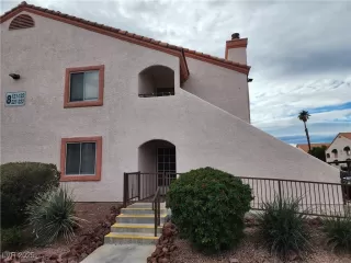 Photo #1: 2736980 Listing 