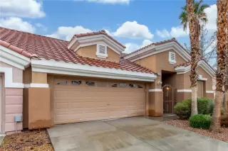 Photo #1: 2737007 Listing 