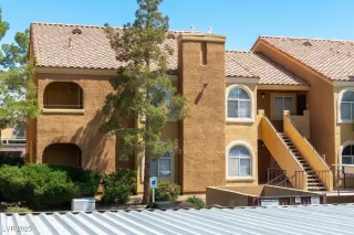 Photo #1: 2737012 Listing 