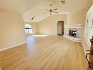 Photo #1: 2737028 Listing 