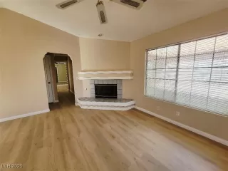 Photo #4: 2737028 Listing 