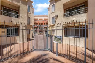 Photo #1: 2737049 Listing 