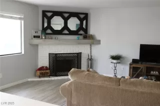 Photo #1: 2737097 Listing 