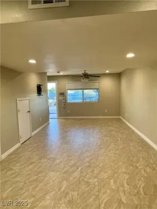 Photo #6: 2737120 Listing