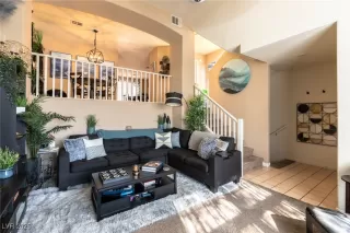 Photo #6: 2737134 Listing 