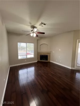 Photo #2: 2737149 Listing