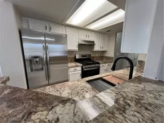 Photo #4: 2737149 Listing