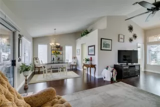 Photo #5: 2737195 Listing 