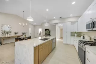 Photo #4: 2737199 Listing 