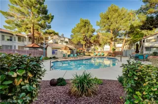 Photo #1: 2737229 Listing 