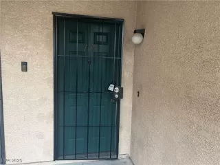 Photo #1: 2737236 Listing 